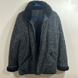 CS signature reversible coat women’s size small. Black.